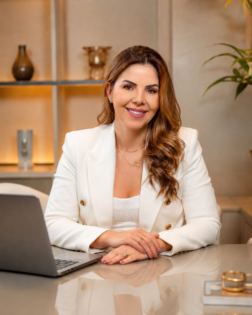 Renata Lopes, advogada especialista em Direito Médico e da Saúde